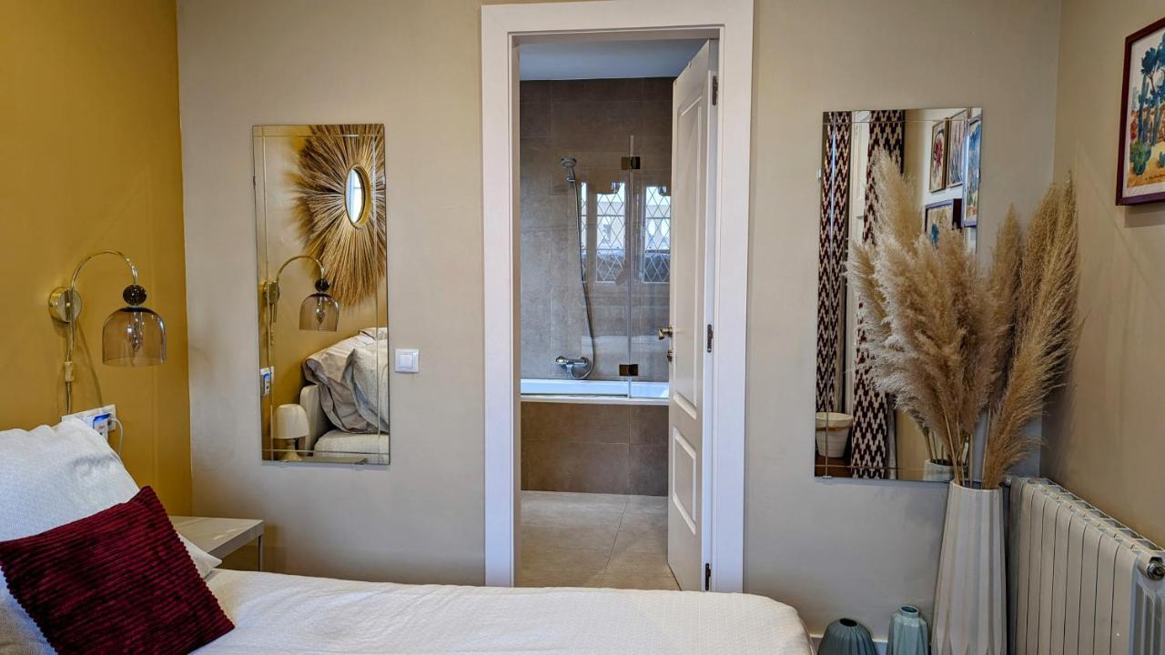 Unique premium suite with sunset terrace in Born neighborhood Barcelone Extérieur photo
